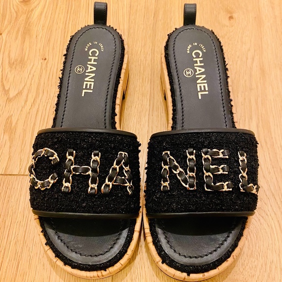 CHANEL Shoes - CHANEL Barefoot Beach Mules